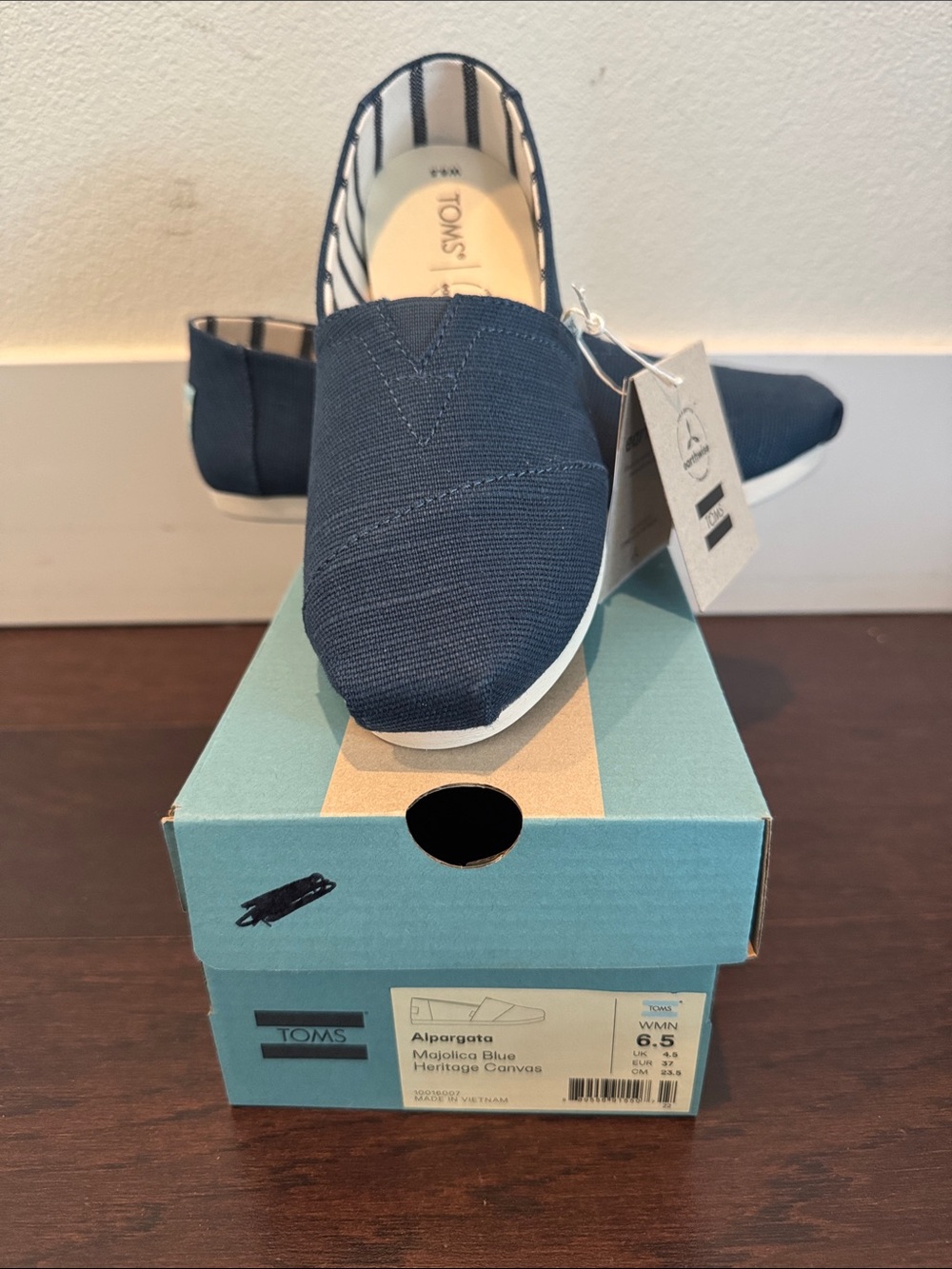 Toms Alpargata Slip-On in Indigo/Navy Canvas